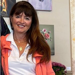 Meet your Posher, Leanna